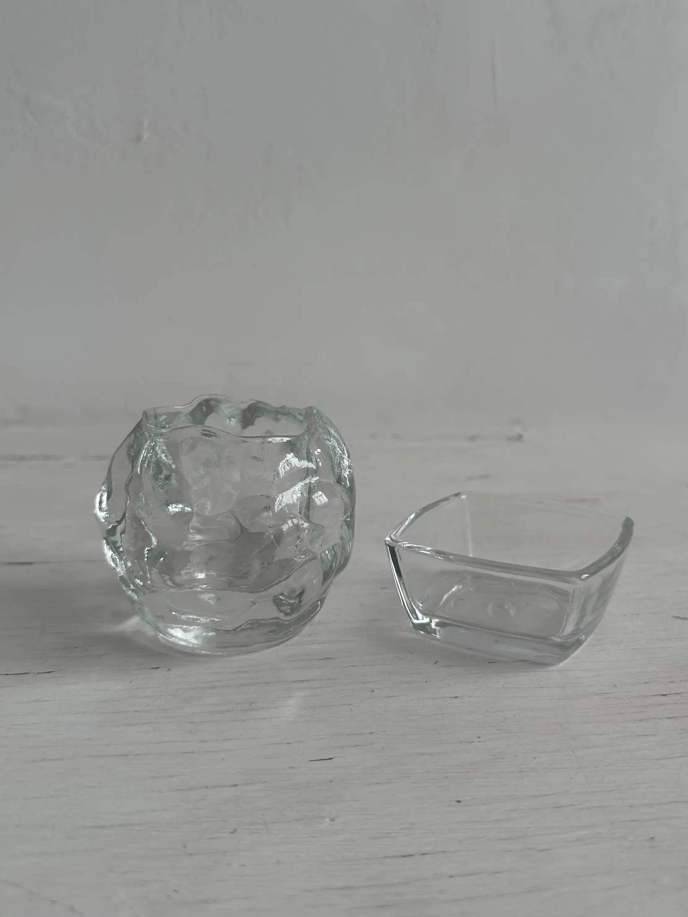 Стеклянные подсвечники