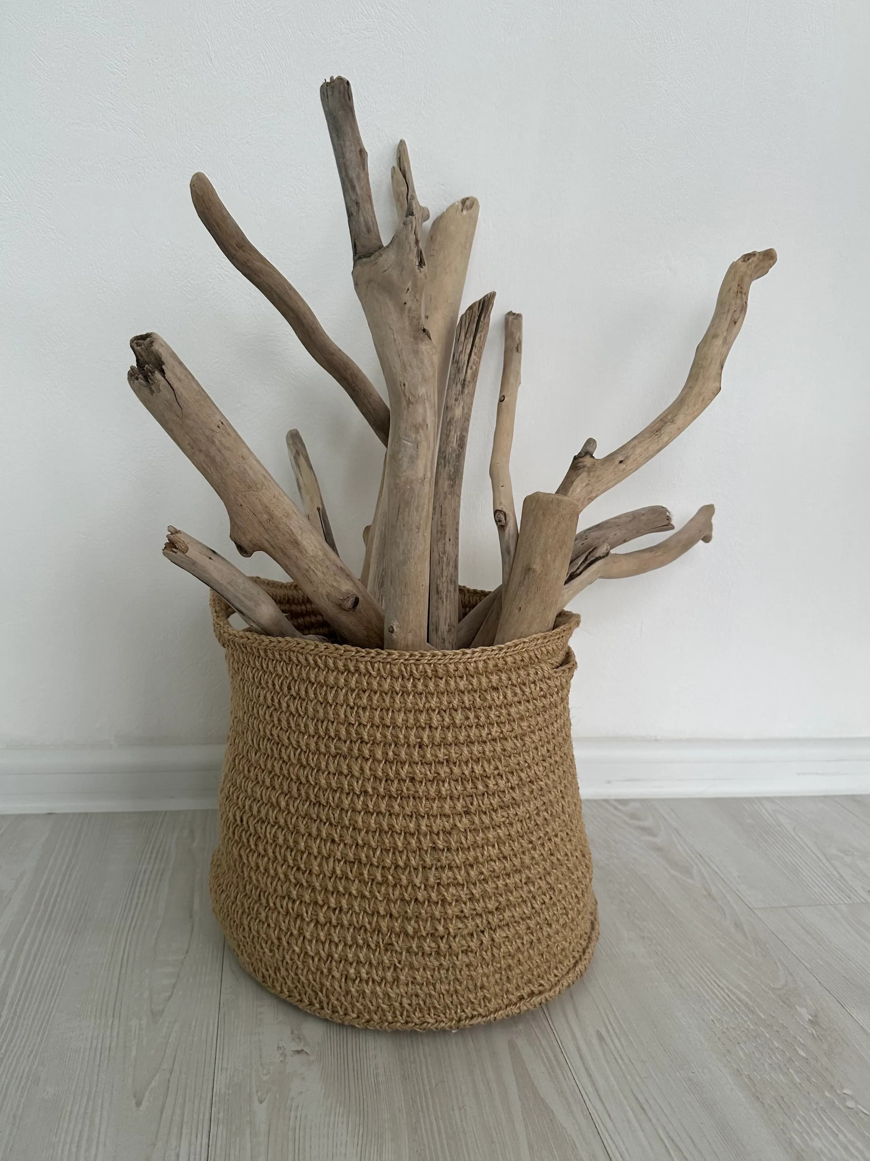 Палочки в корзинке