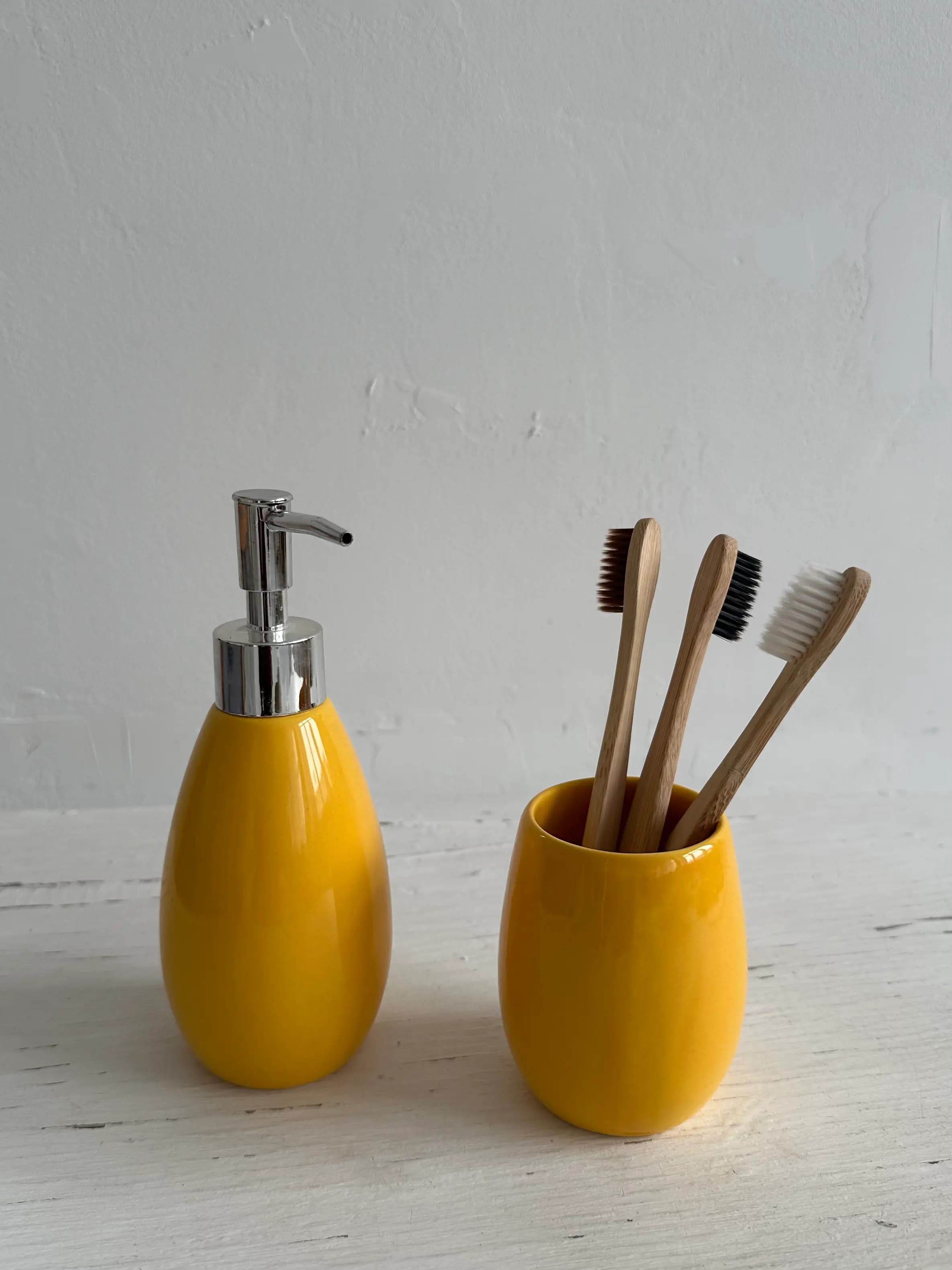 Набор аксессуаров для ванной комнаты