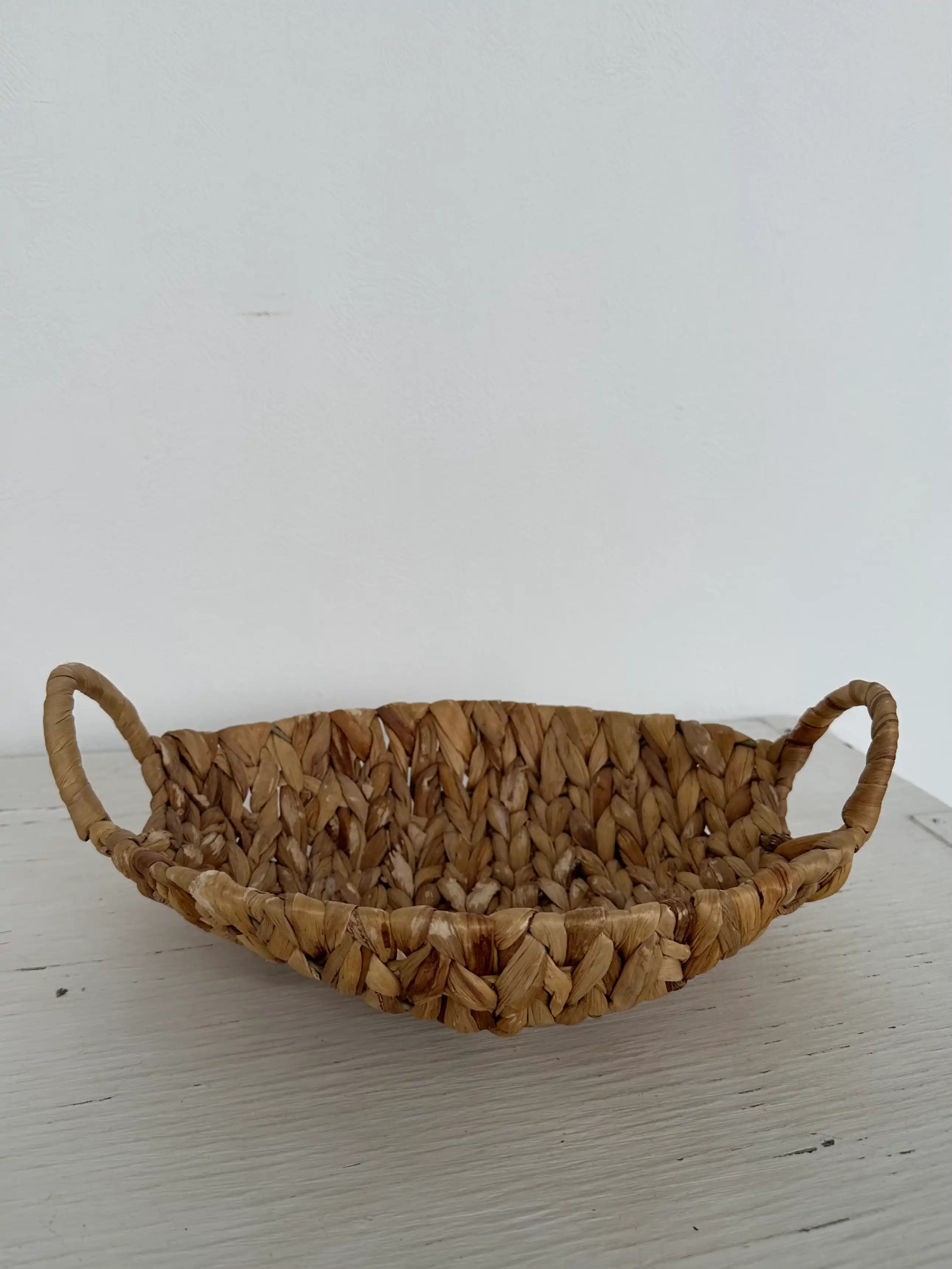 Плетеная корзинка