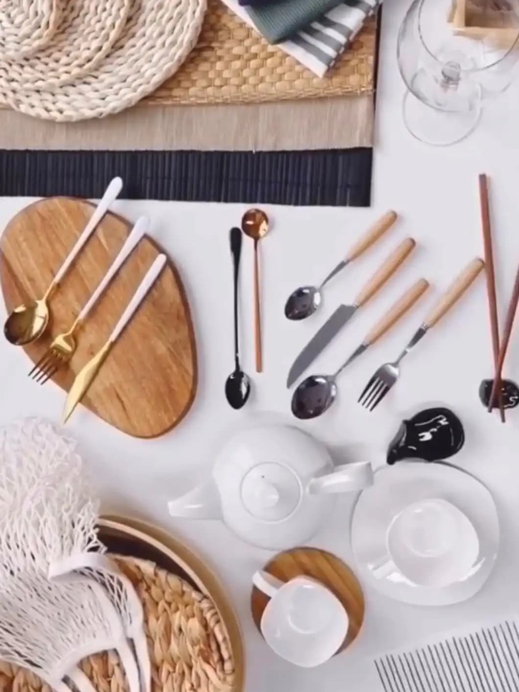 Столовые приборы